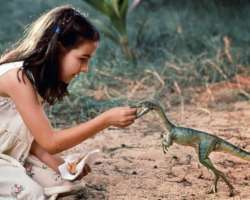 The actress already got fame before making her debut in an adult role. She was an infant of nine-month when she appeared in a print ad. She also appea